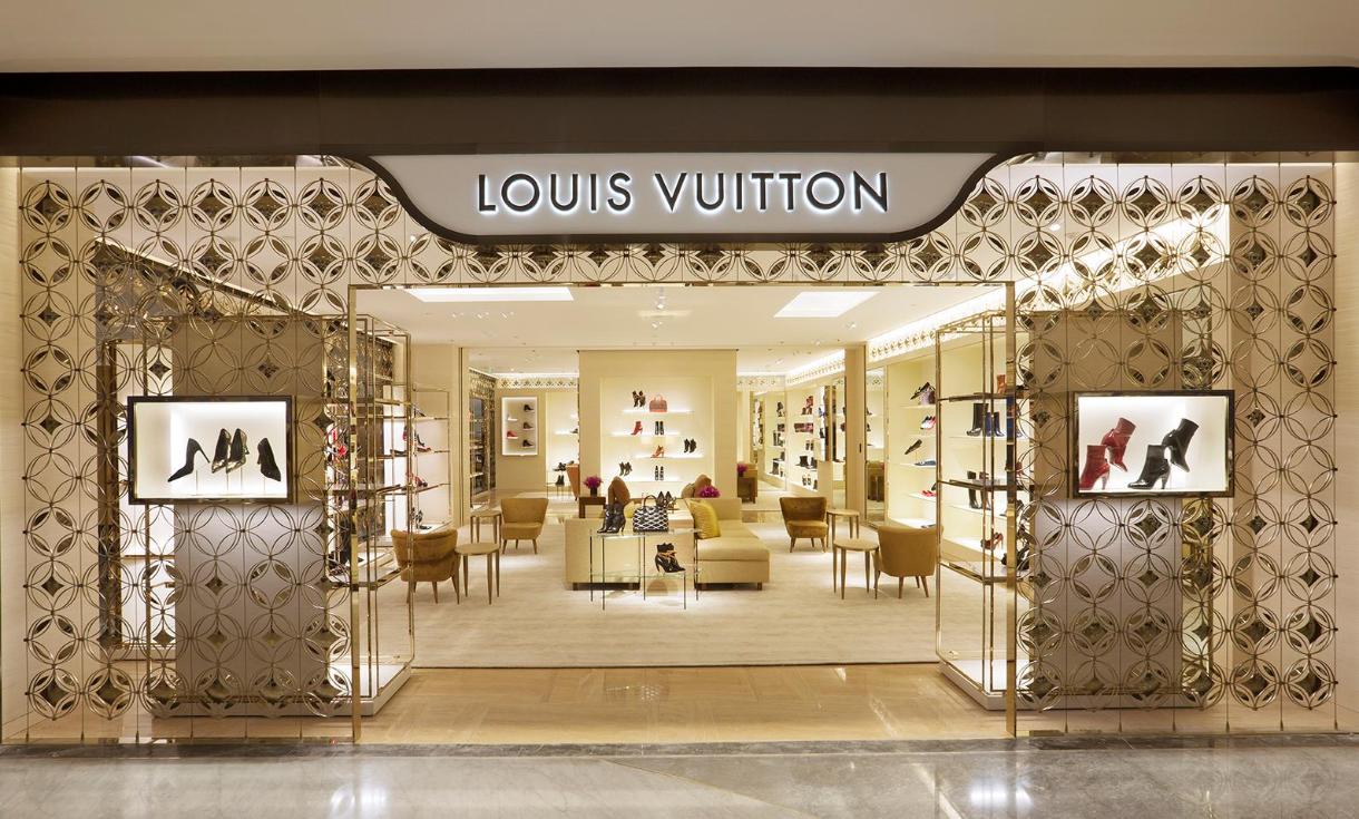 Louis Vuitton Topanga Plaza, 6600 Topanga Canyon Boulevard, Level